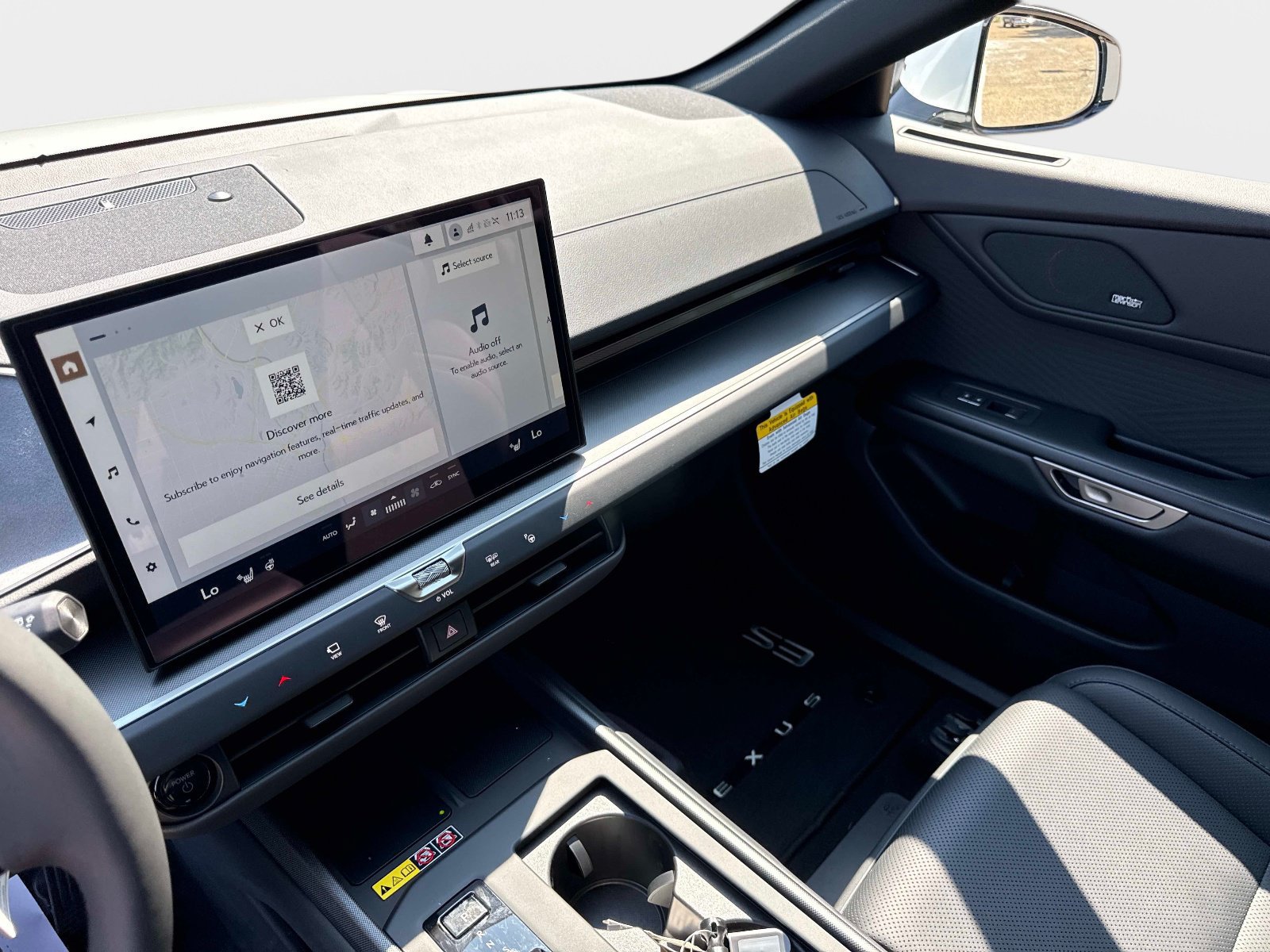 New 2026 Lexus ES 350h w/ Cold Area Package FWD image 17