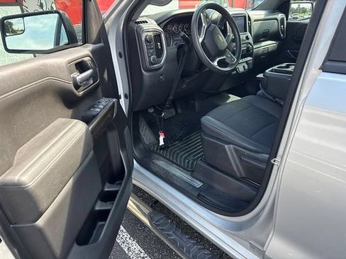 Used 2019 Chevrolet Silverado 1500 LT w/ Trailering Package AWD/4WD image 8