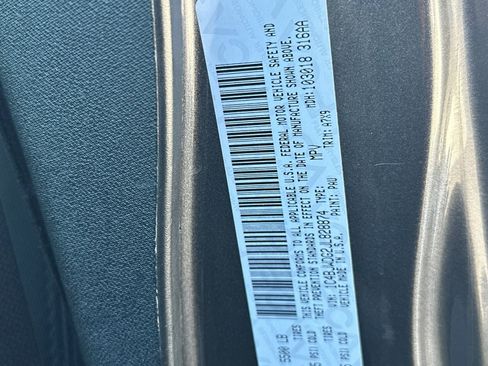 Used 2018 Jeep Wrangler Unlimited Sport w/ Connectivity Group image 30