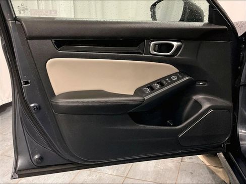 Used 2024 Honda Civic Touring image 9