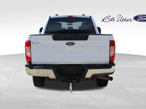 Used 2022 Ford F250 XL w/ Power Equipment Group image 6