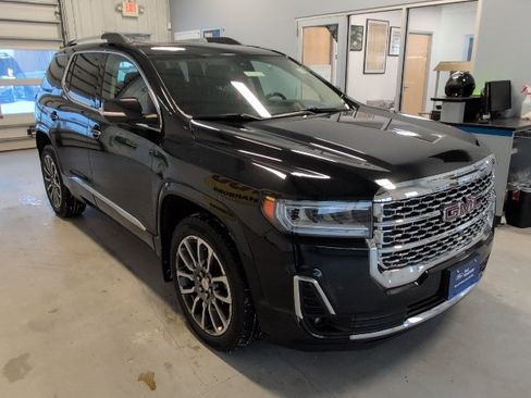 Used 2021 GMC Acadia Denali w/ GMC Pro Grade Package image 7