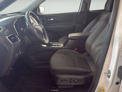 Certified 2024 Chevrolet Equinox LT w/ LPO, Floor Liner Package FWD image 5