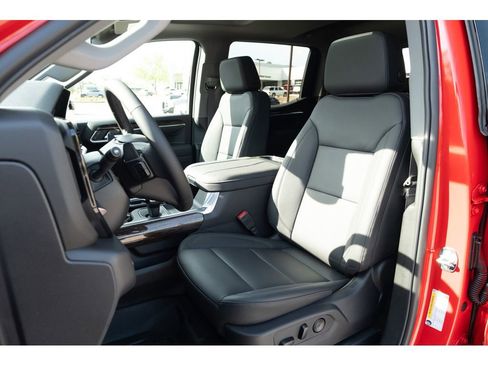 New 2026 GMC Sierra 1500 Elevation image 12