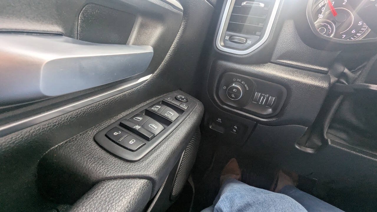 Used 2019 RAM 1500 Big Horn AWD/4WD image 23