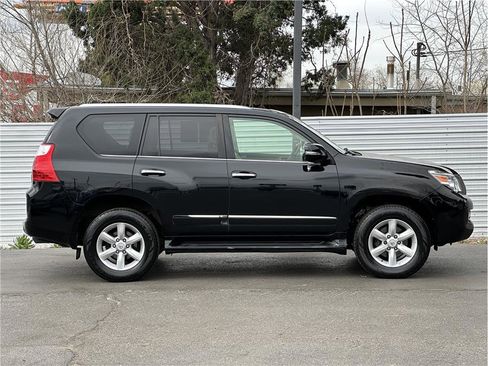 Used 2012 Lexus GX 460 image 9