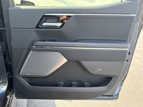 New 2025 GMC Sierra EV Denali image 37