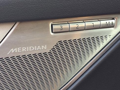 Used 2025 Jaguar F-PACE R-Dynamic S image 20