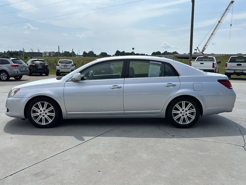 Used 2009 Toyota Avalon Limited FWD image 7