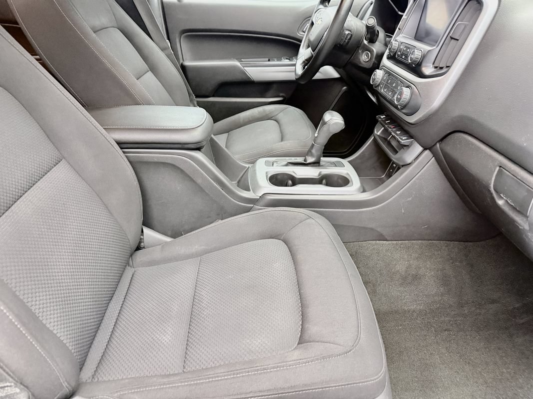 Used 2017 Chevrolet Colorado LT w/ LT Convenience Package AWD/4WD image 12