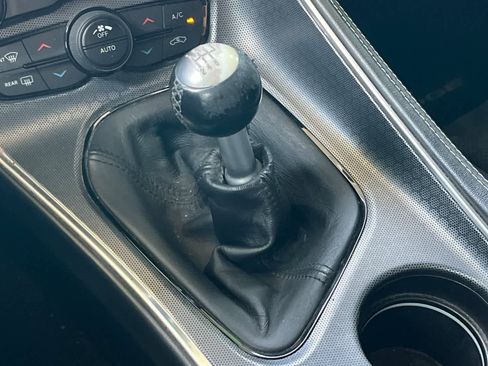 Used 2016 Dodge Challenger R/T Scat Pack w/ Leather Interior Group RWD image 23