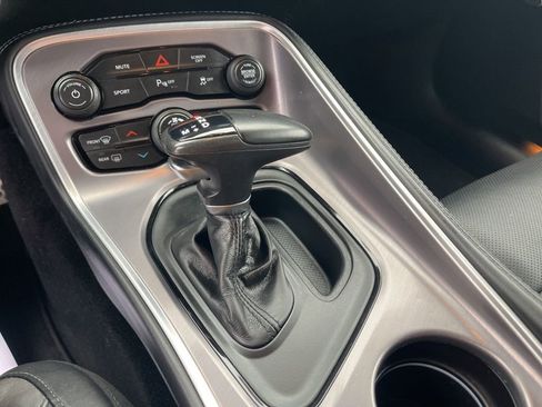 Used 2022 Dodge Challenger SXT w/ Plus Package image 28