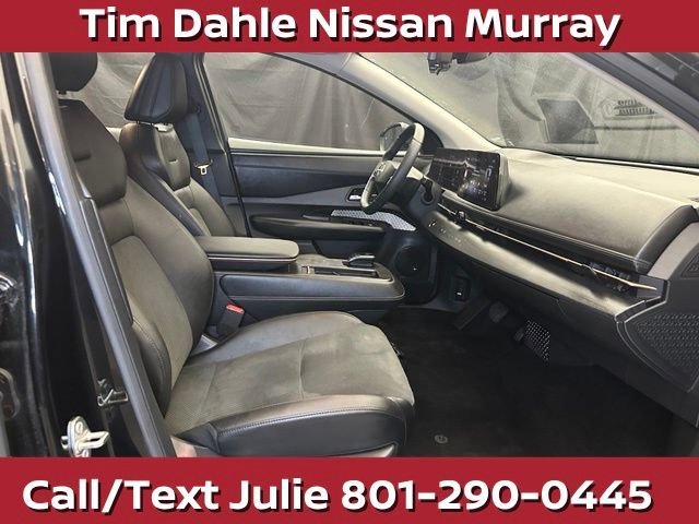 Used 2023 Nissan Ariya AWD image 15