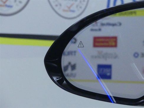 Used 2024 Genesis Electrified GV70 Advanced image 30