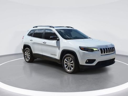 Used 2022 Jeep Cherokee Latitude Lux w/ Sun & Sound Group FWD image 2