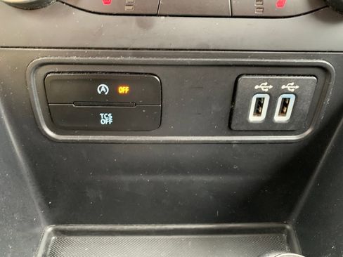 Used 2018 Ford EcoSport SE image 10