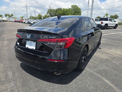Used 2023 Honda Civic Sport image 4