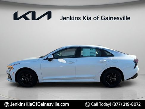 New 2026 Kia K5 LXS FWD image 5
