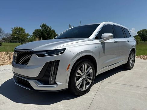 Used 2020 Cadillac XT6 Premium Luxury image 45