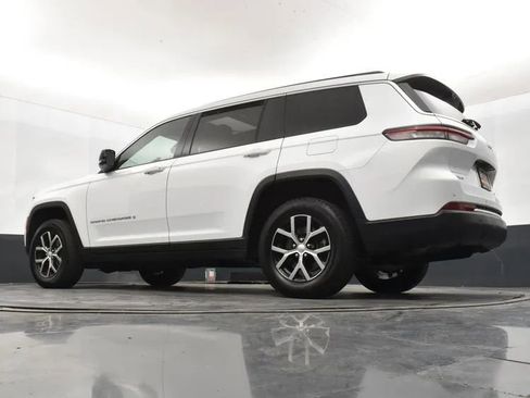 Used 2024 Jeep Grand Cherokee L Limited w/ Luxury Tech Group II image 12