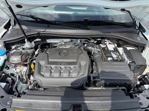 Used 2024 Volkswagen Tiguan Wolfsburg Edition image 38