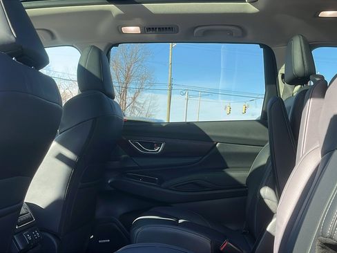 Certified 2025 Subaru Ascent Touring image 17
