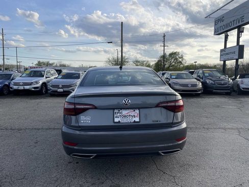 Used 2019 Volkswagen Jetta R-Line image 6
