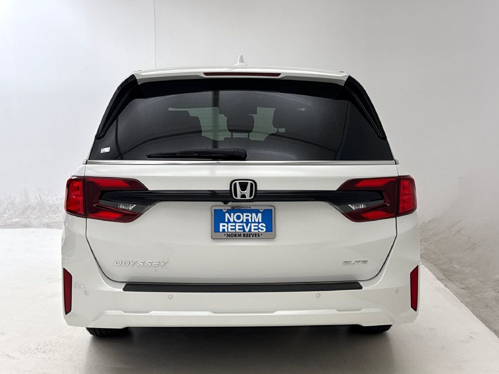 Used 2026 Honda Odyssey Elite image 8