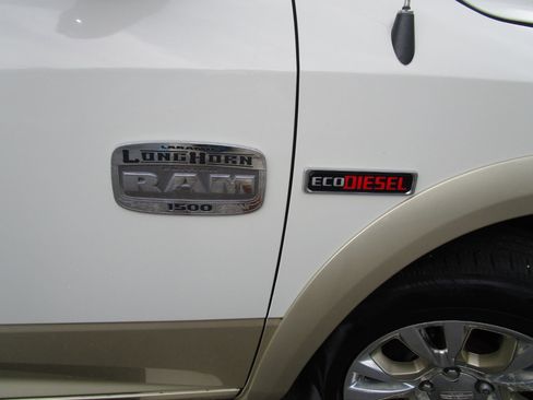 Used 2016 RAM 1500 Laramie Longhorn w/ Convenience Group image 33