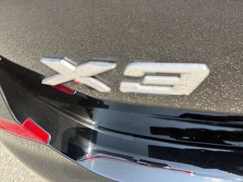 Used 2018 BMW X3 xDrive30i w/ Premium Package AWD/4WD image 15