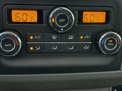 Used 2019 Nissan Frontier SL RWD image 16