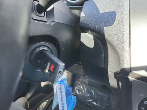 Used 2010 MAZDA MAZDA3 s Sport image 31