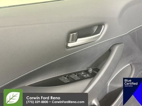 Used 2025 Toyota Corolla SE image 21