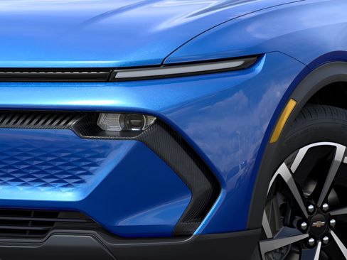 New 2026 Chevrolet Equinox EV LT image 19