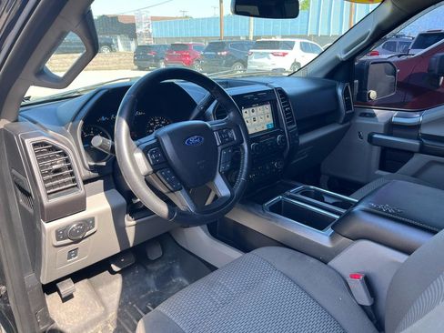 Used 2017 Ford F150 XLT w/ Equipment Group 302A Luxury AWD/4WD image 22