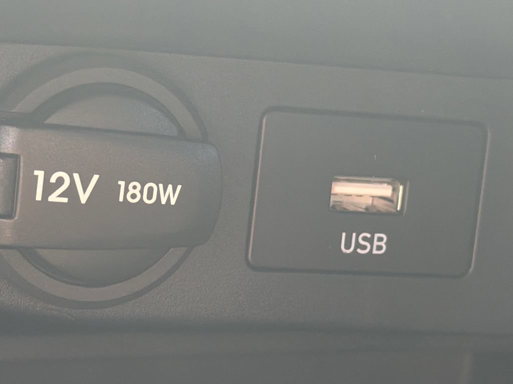 Certified 2025 Hyundai Elantra Sport FWD image 32