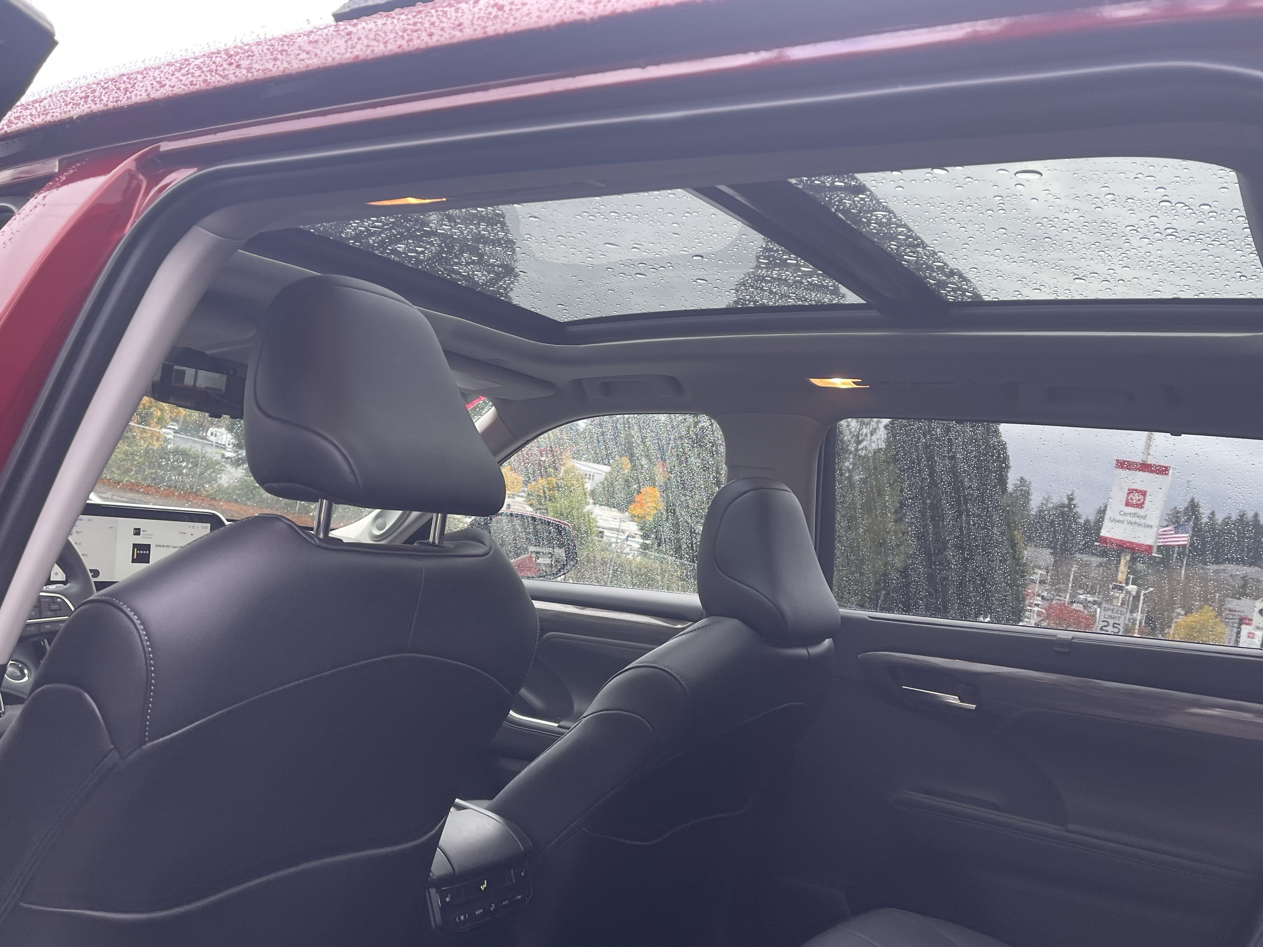Used 2025 Toyota Highlander Platinum AWD/4WD image 16