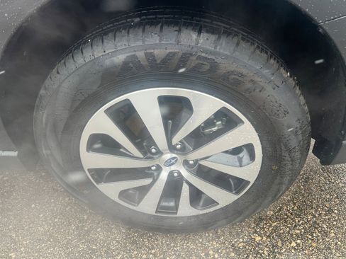 Certified 2025 Subaru Outback Premium image 9