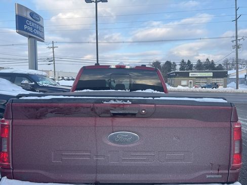 Certified 2022 Ford F150 XLT w/ Equipment Group 302A High image 5