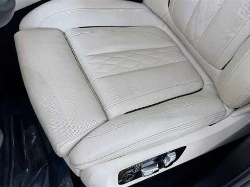 Used 2023 BMW X7 xDrive40i w/ Executive Package image 20