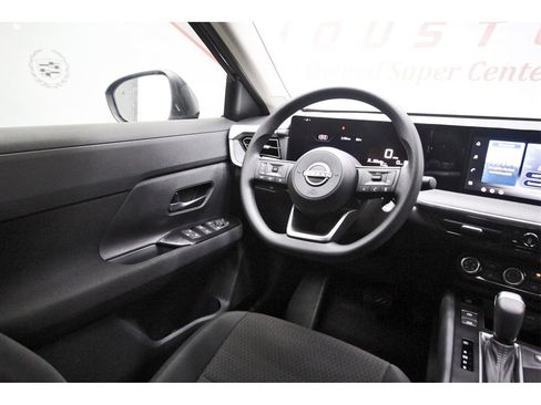 New 2026 Nissan Kicks S image 6