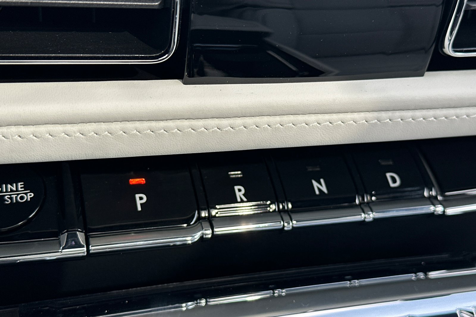 New 2026 Lincoln Aviator Black Label w/ Black Label Special Edition AWD/4WD image 21