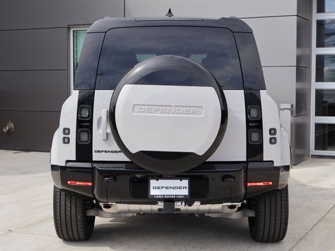 New 2026 Land Rover Defender 110 X-Dynamic SE AWD/4WD image 7