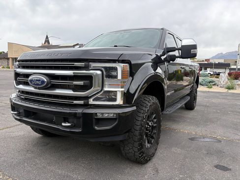 Used 2022 Ford F350 Platinum w/ Tremor Off-Road Package AWD/4WD image 12