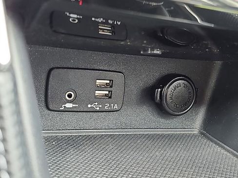 Used 2019 Subaru Forester Touring image 26