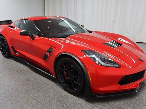 Used 2019 Chevrolet Corvette Grand Sport RWD image 1