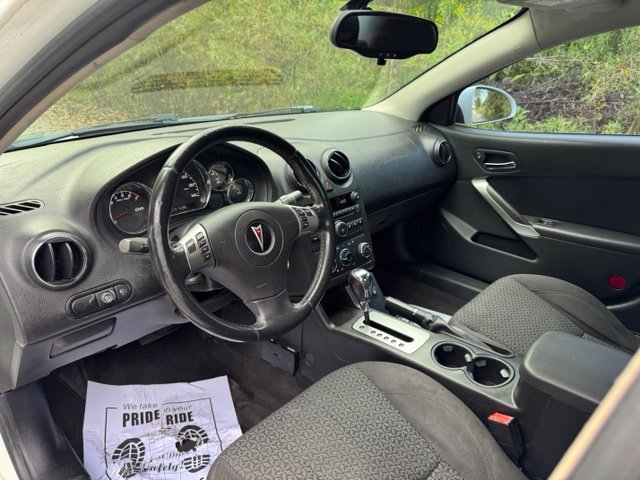 Used 2010 Pontiac G6 Sedan FWD image 9