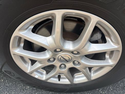 Used 2025 Chrysler Pacifica Select FWD image 5