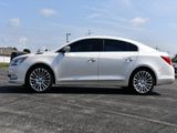 Used 2014 Buick LaCrosse Premium image 4