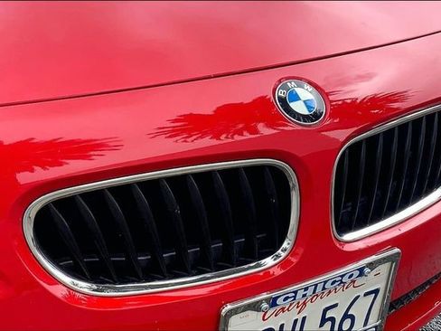 Used 2005 BMW Z4 2.5i image 26